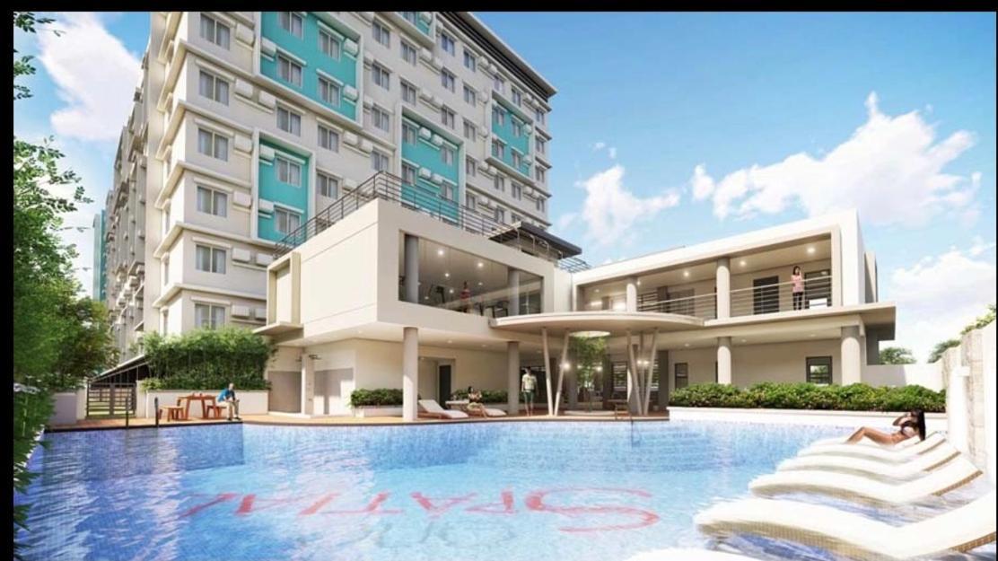 One Spatial Two Bedroom Condominium Unit With Pool And Gym Free Netflix And Wifi Iloilo Extérieur photo